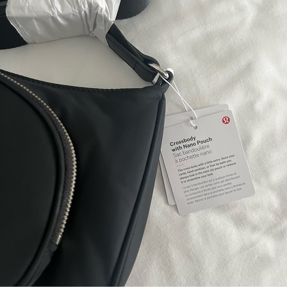 🆕 Lululemon Crossbody with Nano Pouch 2L - Picture 5 of 9